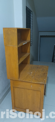 টেবিল